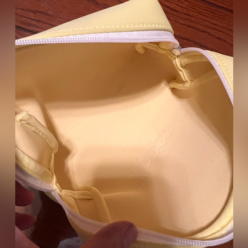 Lot of 3 makeup travel bags. Kosas and Ulta. School supplies toiletry kit bag - Picture 9 of 16